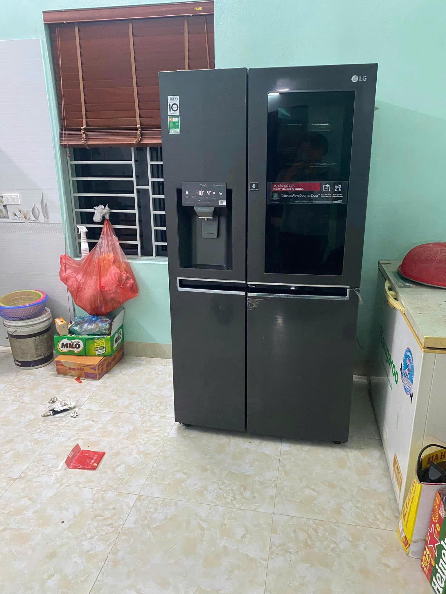 Kỹ thuật viên sửa chữa tủ lạnh LG cốc cốc chảy nước tại Tiên Lãng Hải Phòng Kỹ thuật viên sửa chữa tủ lạnh LG cốc cốc chảy nước tại Tiên Lãng Hải Phòng