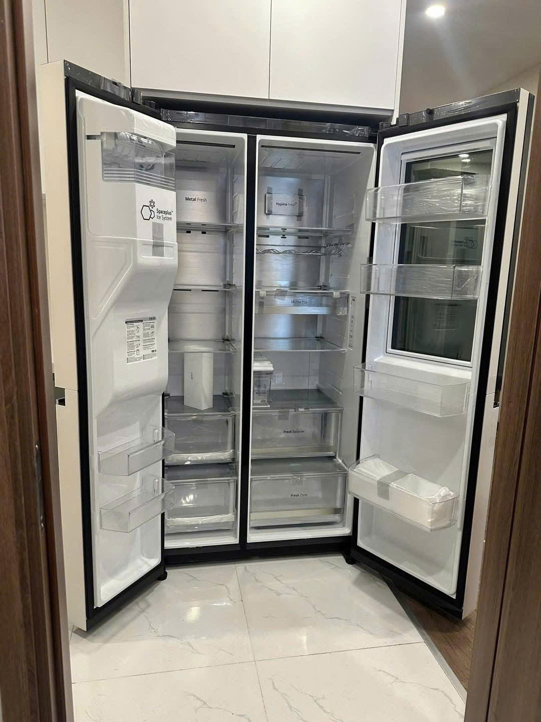 Tủ lạnh LG bị chảy nước nhiều từ ngăn đông